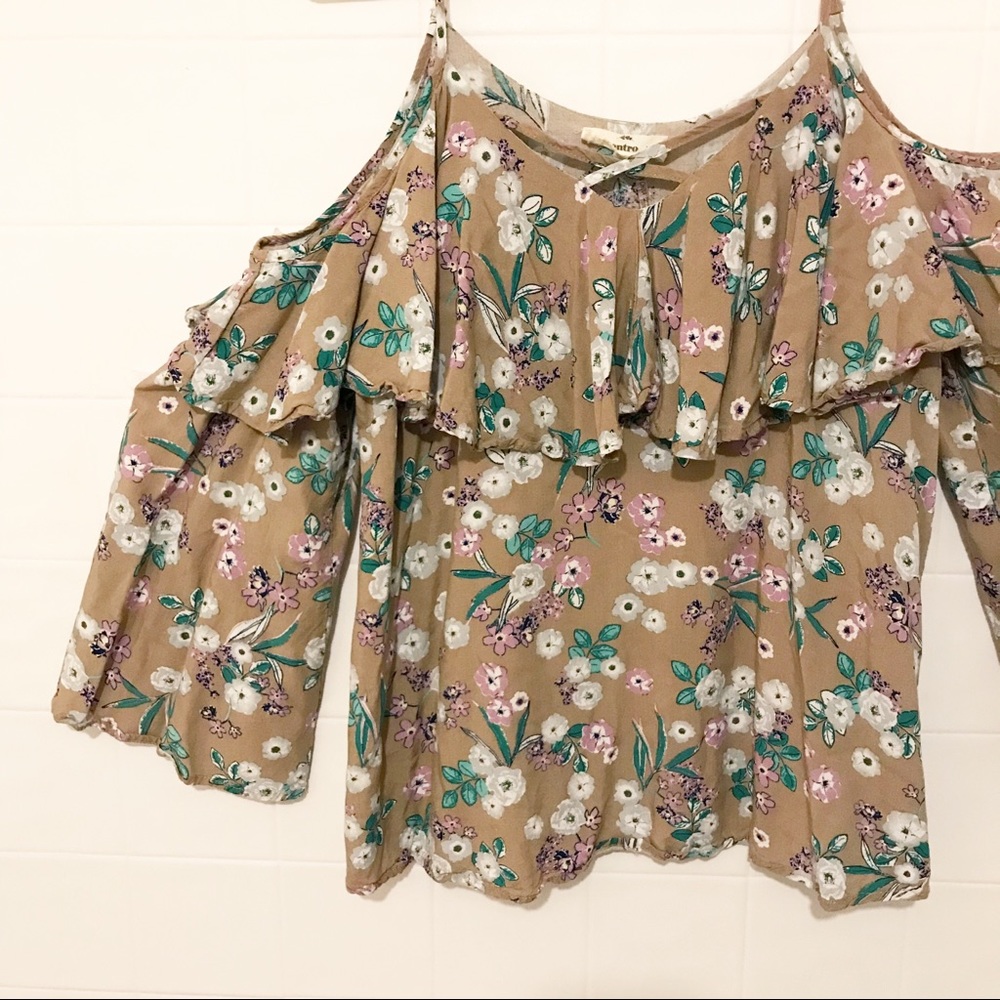 Entro Cold Shoulder Blouse